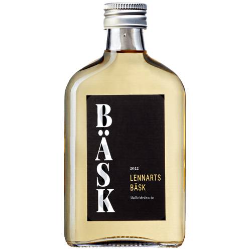 Bask Lennarts - Lennarts Bask is a light yellow spirit wiith a wormwood flavour.