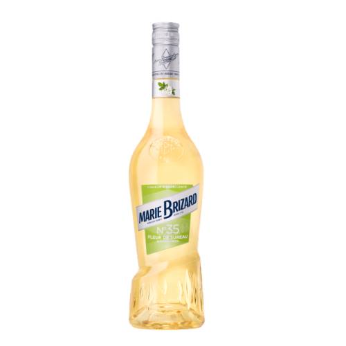 Marie Brizard Elderflower liqueur is delicate and refined. The smooth hints of the flower meet the wild flavours of the sap to create a gourmet and captivating liqueur.