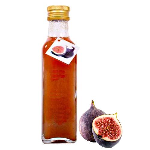 Figs cunt into small pices and made into a pulp.