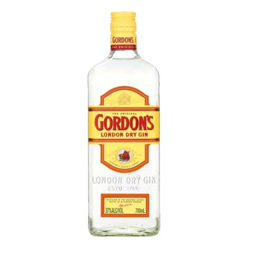 Gin Dry Gordons - Gordons dry gin with lots of citrus lemon flavours hitting first and the freshness carries on but comes up rather a short offering.