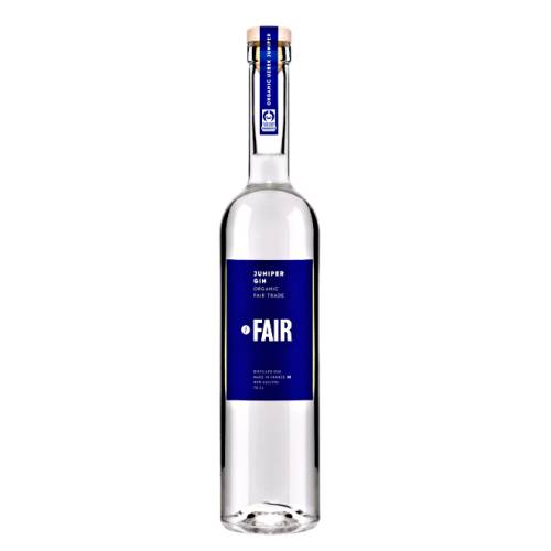 Fair gin with five fantastic botanicals that have macerated together for about a week juniper berries angelica root cardamon coriander and timut pepper.