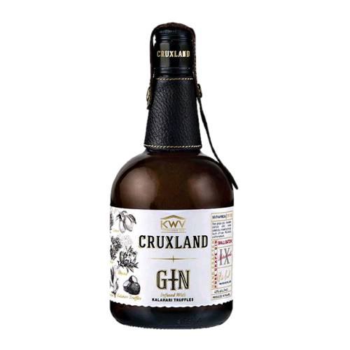 Gin KWV - KWV gin hand crafting a small batch of premium gin.