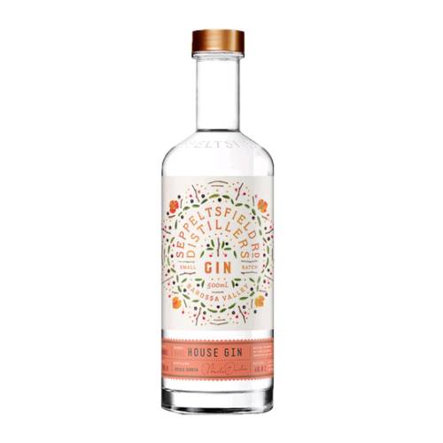 Gin Seppeltsfield Rd - Seppeltsfield Rd gin a refreshingly modern gin with layers of fresh citrus on subtle juniper notes. Chamomile and locally grown lavender add delicate depth and cornflower gives beautiful bright sweetness.
