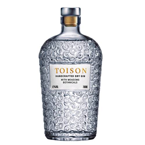 Gin Toison - Toison Gin with the smell of camouflage lime flowers and lemon zest and after taste of juniper darts strawberry leaf pink pepper and exotic grains of paradise stand out.