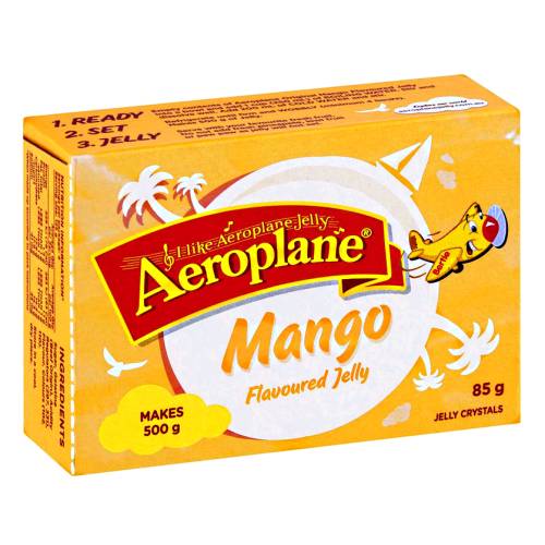 Mango jelly made with mixing mango jelly powder with water then set cold until stiff with light orange color.