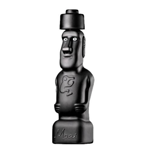 Pisco Tres Erres - Tres Erres Pisco which pays tribute to the culture of Easter Island Its elaboration considers Moscatel and Pedro Jimenez grapes from the Elqui Valley area carefully selected and a rest in oak barrel.