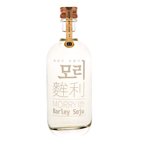 Gangsan Myungju Morry Barley Soju is Distilled barley soju aged in oak barrels in Korea and scent of oak and the subtle taste of the throat are attractive and contains barley grown with the fertile land and clear water of the Honam Plain.