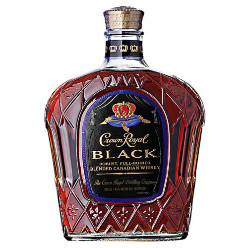 Whisky Canadian Crown Royal Black - Crown Royal Black Canadian Whisky is matured in charred oak barrels and blended at a higher proof for a richer texture and bold finish.