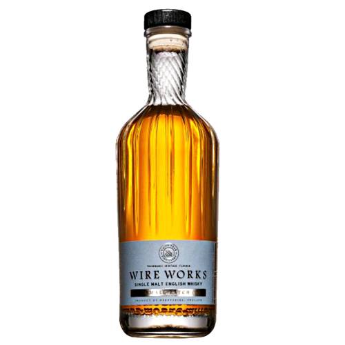 Whisky White Peak - White Peak Whisky ex STR casks with a higher proportion of oak.